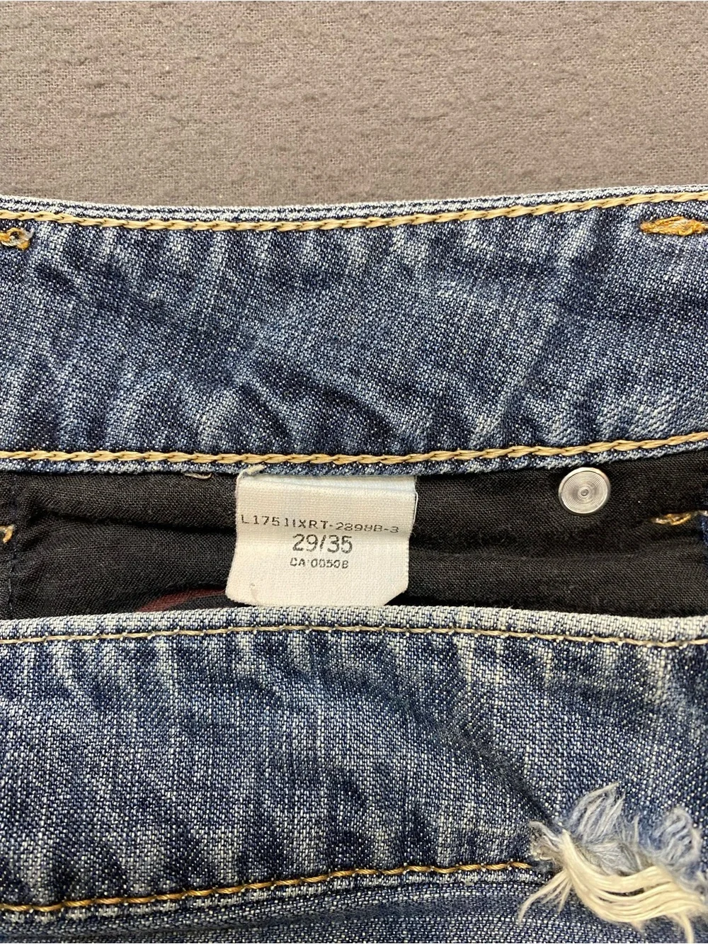 Silver Jeans Women's Medium Wash Blue Bootcut Distressed Size 29/35