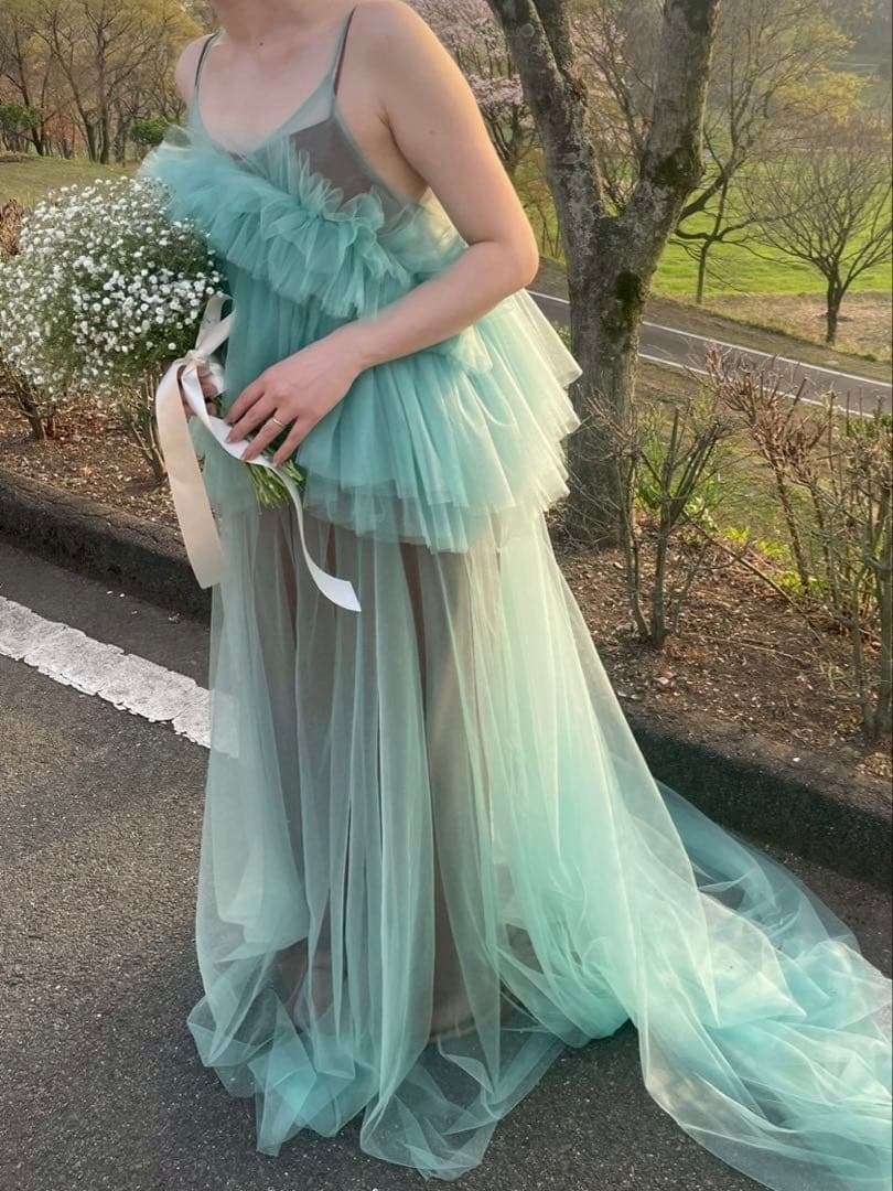 Tulle Green Colored Dress, Change of Clothes, Pre-wedding Photoshoot