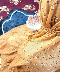 Namaz Chaddar With Sleeves & Niqab